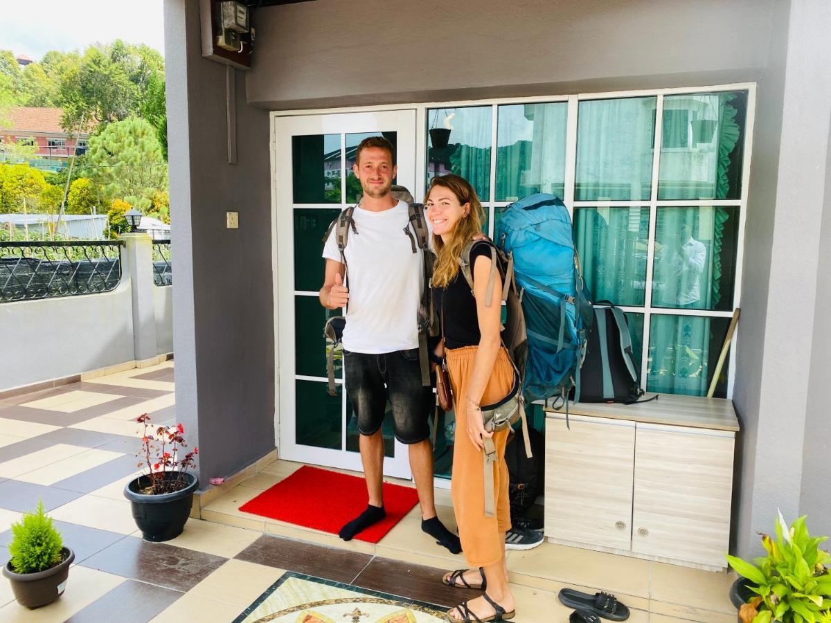 ホテル 100 Oastel Coliving タナ・ラタ エクステリア 写真