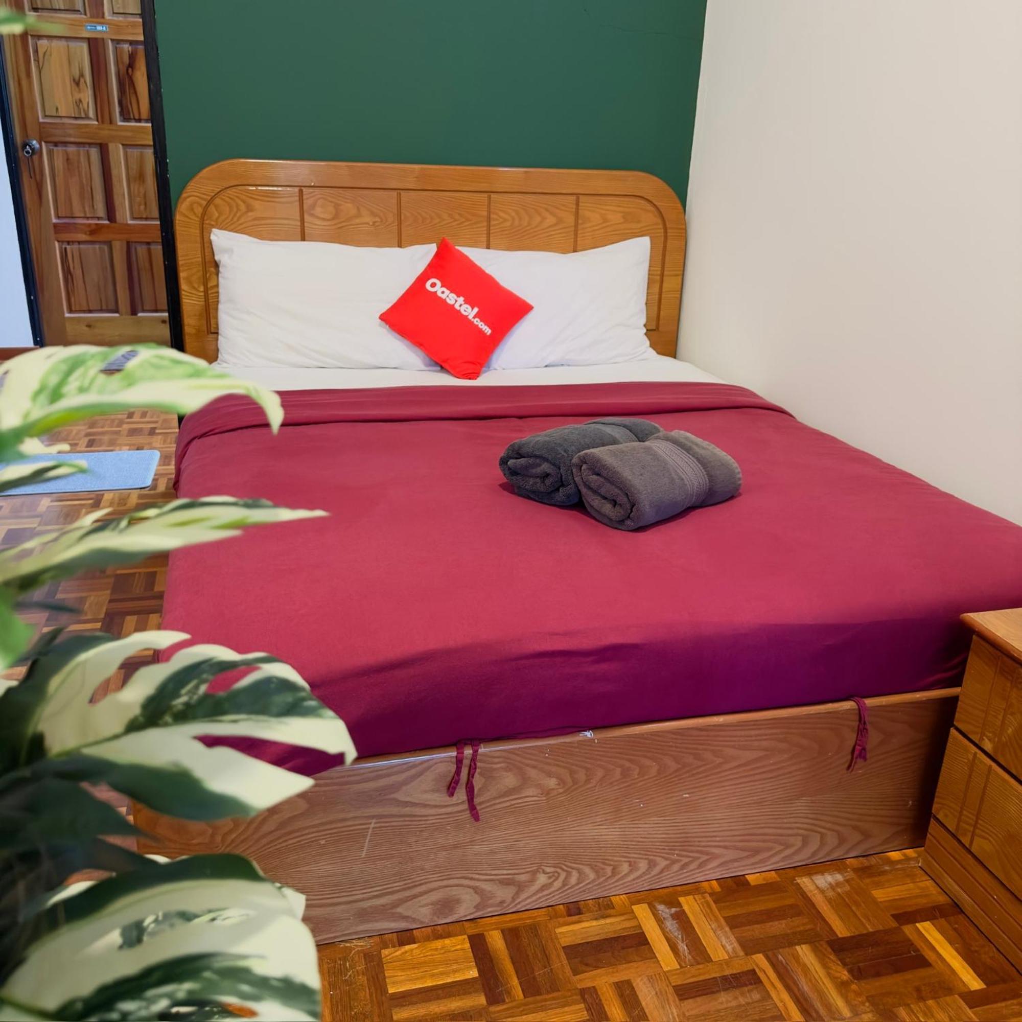 ホテル 100 Oastel Coliving タナ・ラタ エクステリア 写真