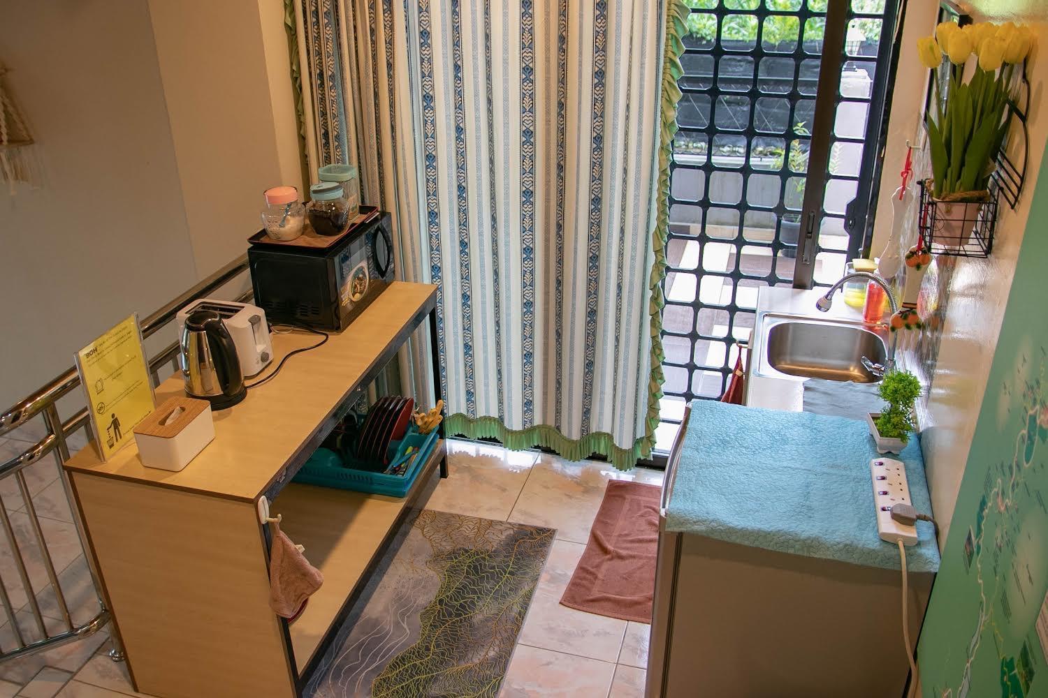 ホテル 100 Oastel Coliving タナ・ラタ エクステリア 写真