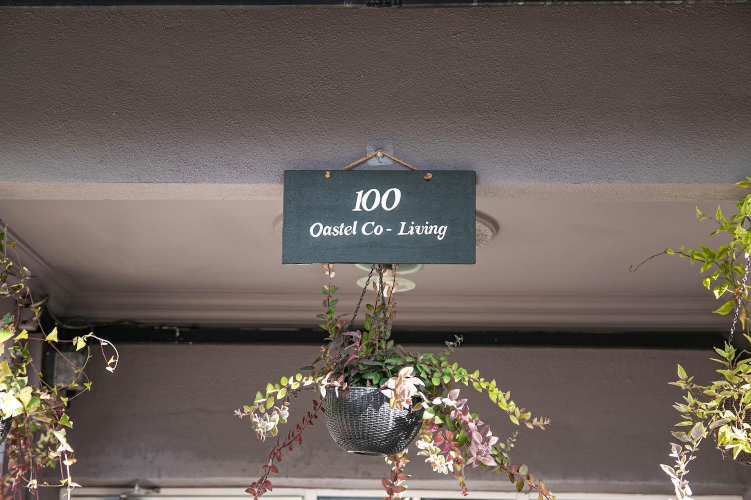 ホテル 100 Oastel Coliving タナ・ラタ エクステリア 写真